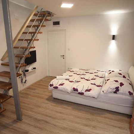 Apartments Rooms Paromlin Centar Zagreb Exterior photo